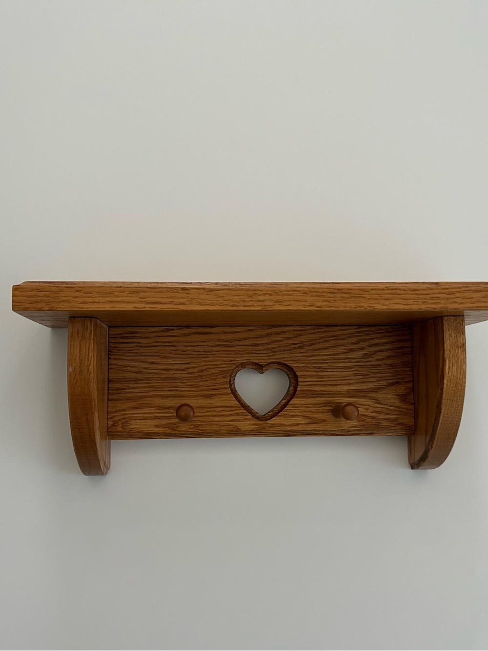 Wood Heart Cutout Wall Shelf
Hanging
Cottagecore
Farmhouse
Decor
12”
Trinket
Oak
